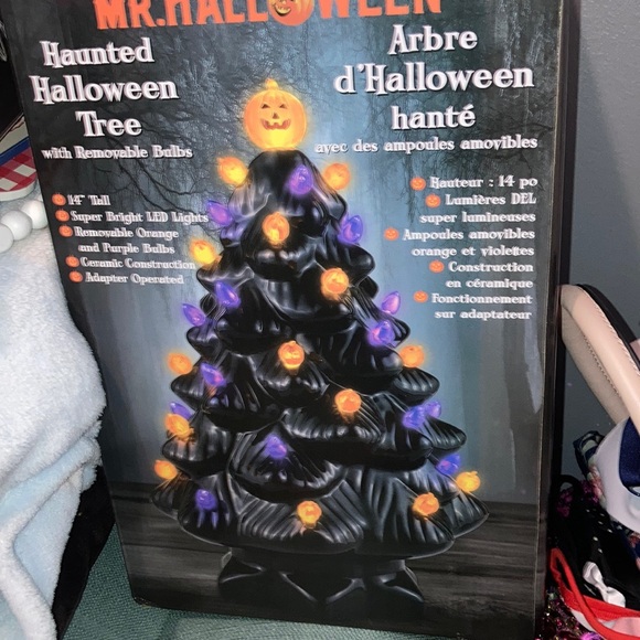 ⭐️ FINAL DROP -NIB Halloween Black Tree with Purple and Orange Plugs - Picture 1 of 1